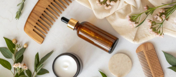 8 gestes clés pour prendre soin de ses cheveux au quotidien