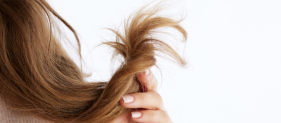 Comment éviter les frisottis et les cheveux électriques en automne ?
