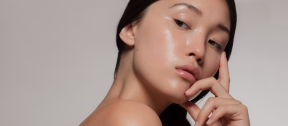 Teint glowy : 5 astuces pour un éclat naturel sans effet gras